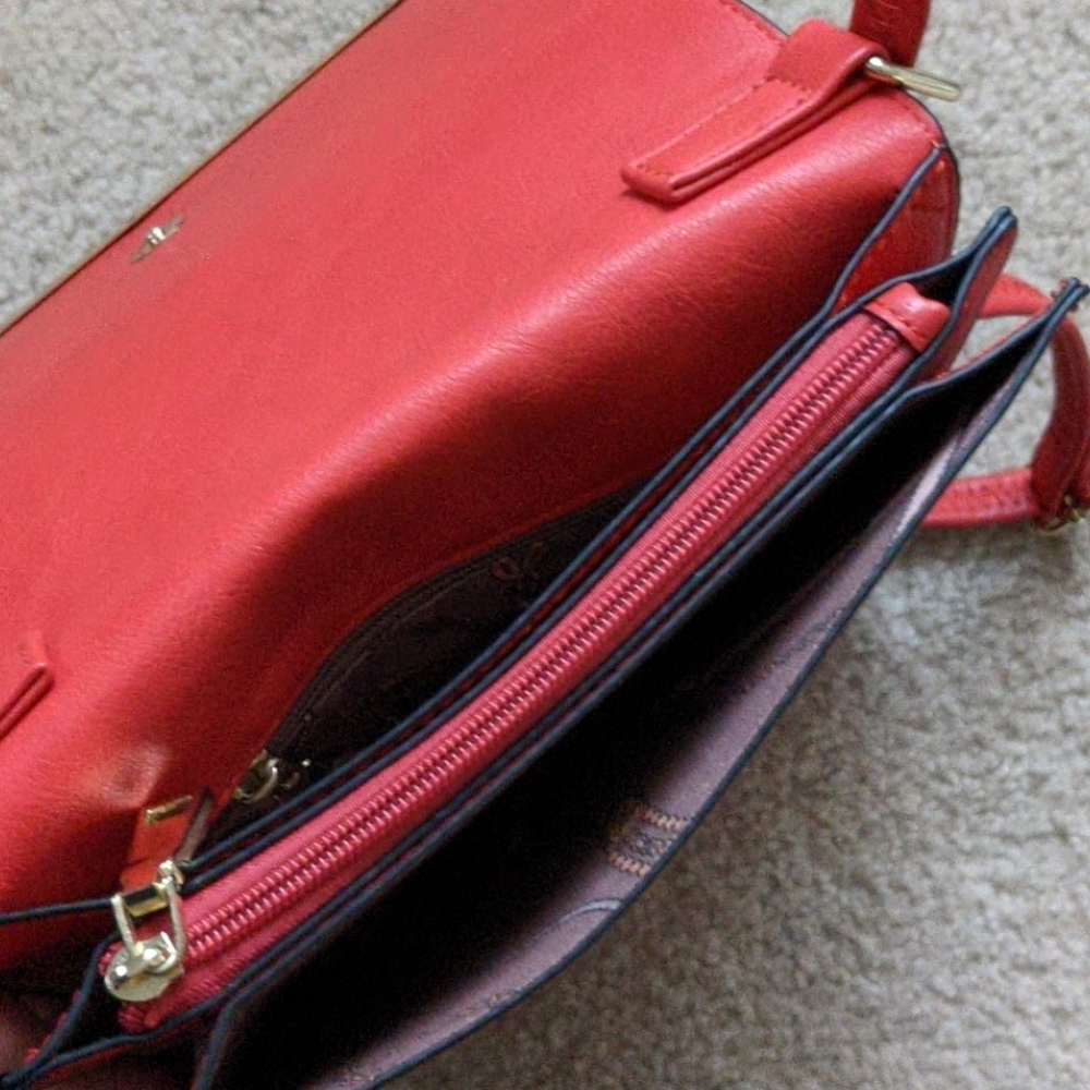 Purse - Picture 2 of 3